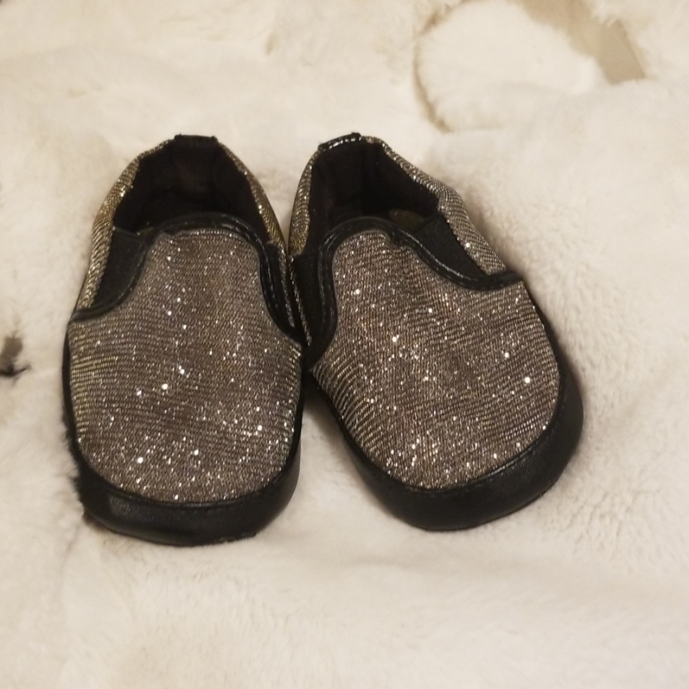Stuart weitzman shoes for baby girl good condition